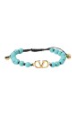 bracelet-de-perles-turquoise-avec-charme-logo