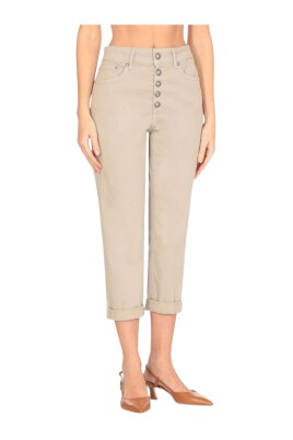hvide-cropped-jeans-med-knaplukning