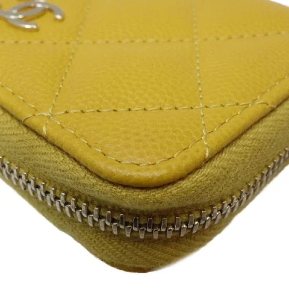 Chanel Vintage Pre-owned Leather wallets Yellow Dames