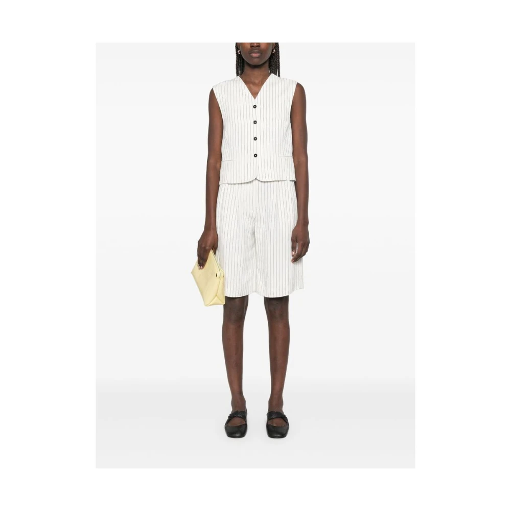 Loulou Studio Witte Geplooide Shorts met Zakken White Dames