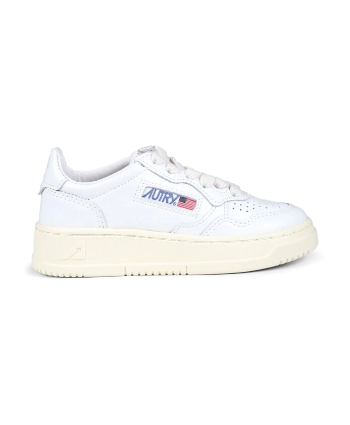 white-leather-sneakers-lace-up-perforated-toe
