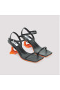 sandales-en-cuir-noir-style-elegant