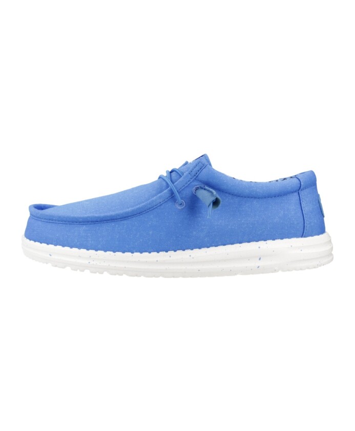 laced-shoes