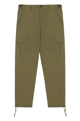 green-pants-870