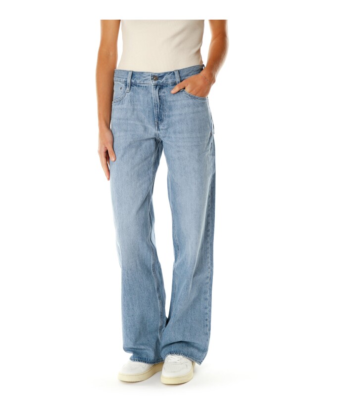 jean-taille-mi-haute-coupe-ample