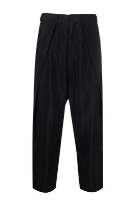 pantalon-noir-court-look-elegant