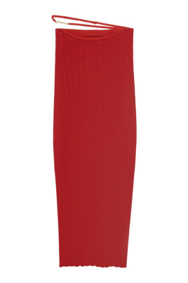 jupe-midi-en-tricot-elegante