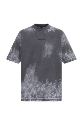 t-shirt-with-logo