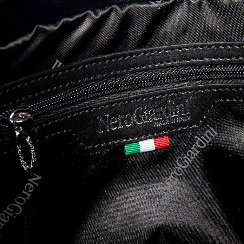 Nerogiardini Zwarte eco-lederen handtas met grijs motief en zilveren rits Black Dames