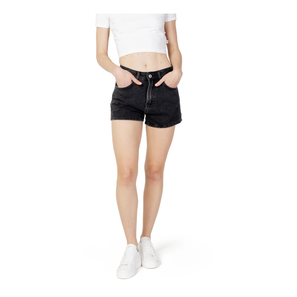 Pepe Jeans Women's Black Plain Shorts With Zip Fastening