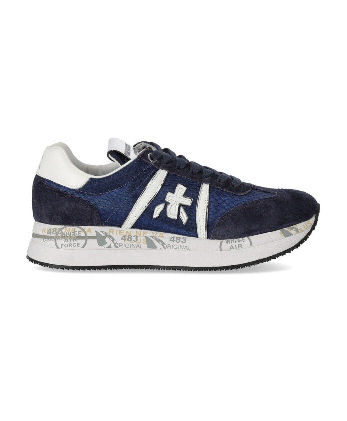 sneaker-en-daim-bleu-avec-inserts-en-mesh