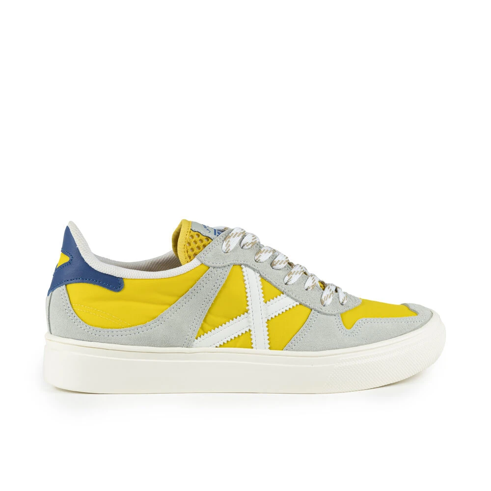 Shoes > Sneakers - - Munich - Modalova