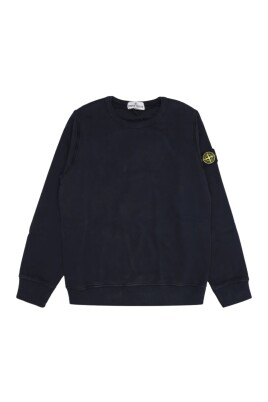 pull-noir-avec-detail-logo