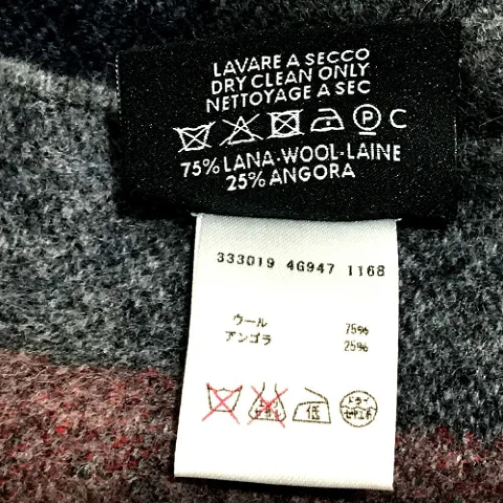 Gucci Vintage Pre-owned Wool scarves Gray Dames