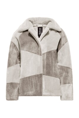 chic-checkered-short-coat