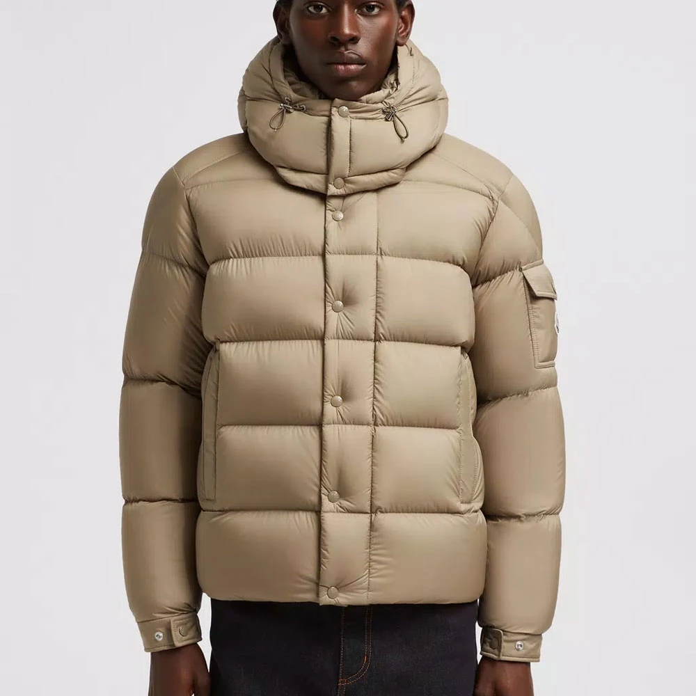 Moncler Korte donsjas met afneembare capuchon Brown Heren