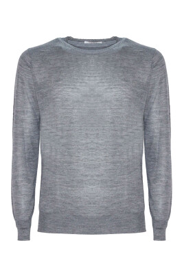 grey-wool-crew-neck-sweater