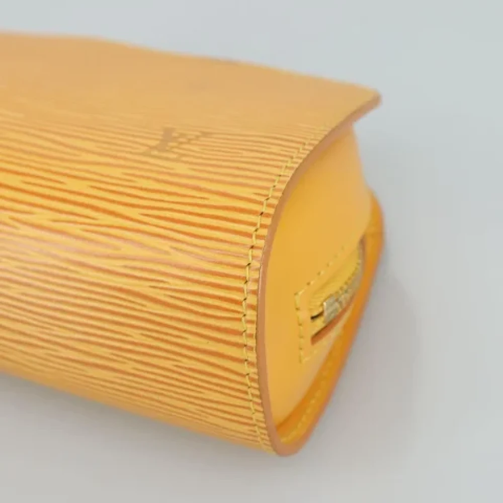 Louis Vuitton Vintage Pre-owned Leather pouches Yellow Dames