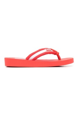 sandales-rouges-elegance