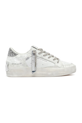 white-leather-sneakers-with-vintage-sole