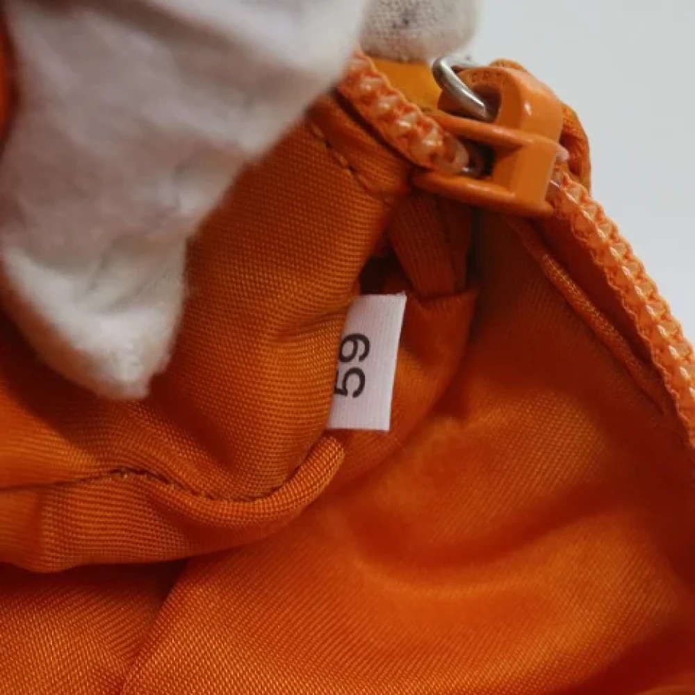 Prada Vintage Pre-owned Fabric shoulder-bags Orange Dames
