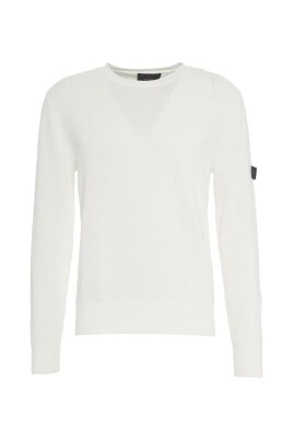 white-knitwear-sweater