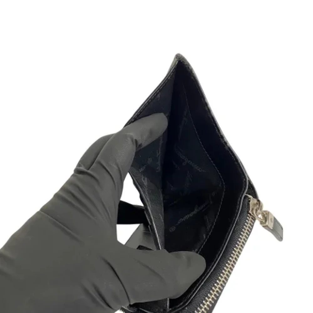 Salvatore Ferragamo Pre-owned Leather wallets Black Dames