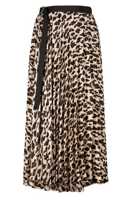 leopard-print-stylish-skirt