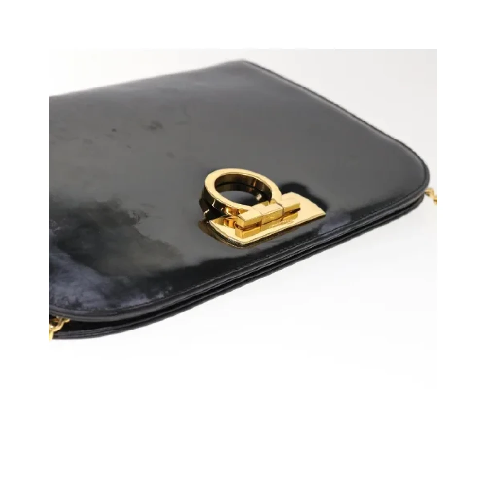 Salvatore Ferragamo Pre-owned Leather shoulder-bags Black Dames