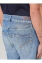 klassieke-pasvorm-rechte-pijp-jeans