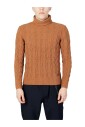 pull-a-col-roule-en-maille-torsadee