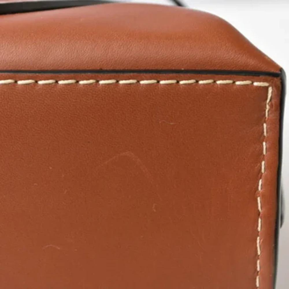 Loewe Pre-owned Fabric handbags Brown Dames