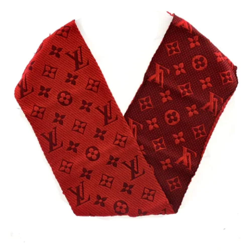 Louis Vuitton Vintage Pre-owned Wool scarves Red Dames