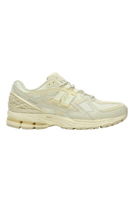 winter-color-block-low-top-sneaker