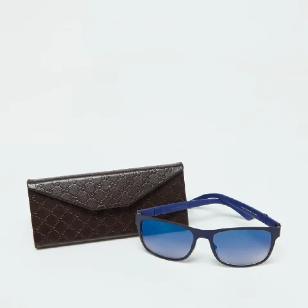Gucci Vintage Pre-owned Fabric sunglasses Gray Dames