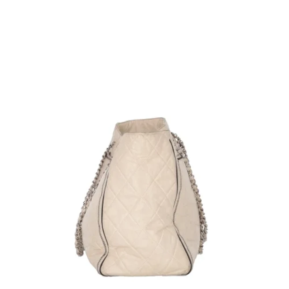 Chanel Vintage Pre-owned Leather chanel-bags Beige Dames