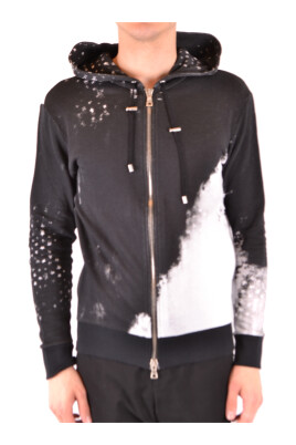 sweat-shirt-a-capuche-elegant