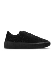 Sneaker mit Kristallverzierung