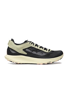 stylish-sneakers-for-everyday-wear