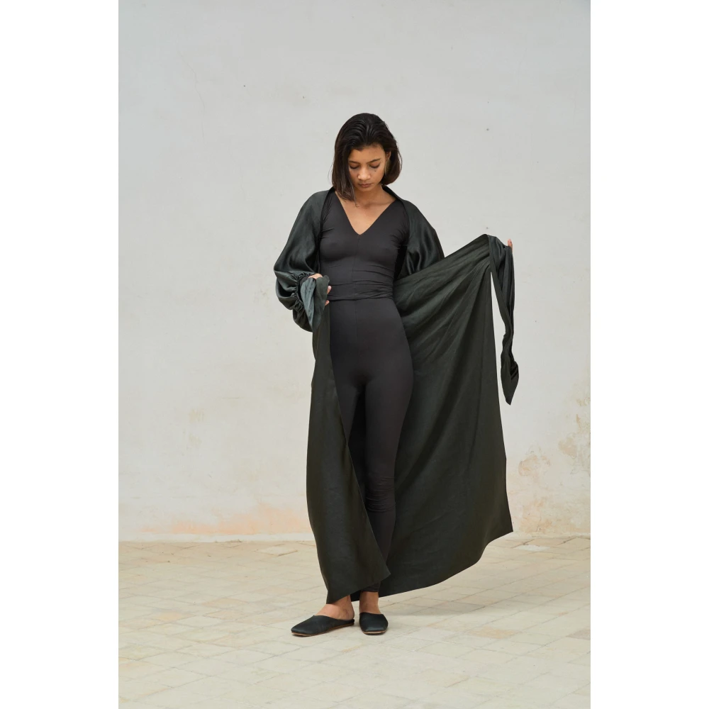 Cortana V-hals Cupro Stretch Top Black Dames