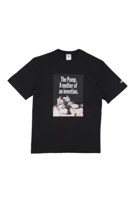 grafisk-pumpe-t-shirt-sort-kort-aerme
