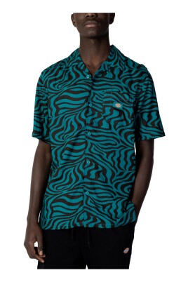 green-print-short-sleeved-shirt