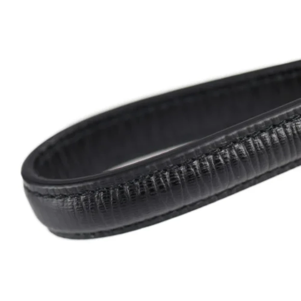 Salvatore Ferragamo Pre-owned Leather clutches Gray Dames