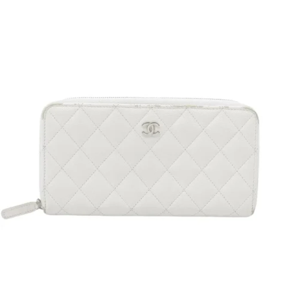 Chanel Vintage Pre-owned Leather clutches White Dames