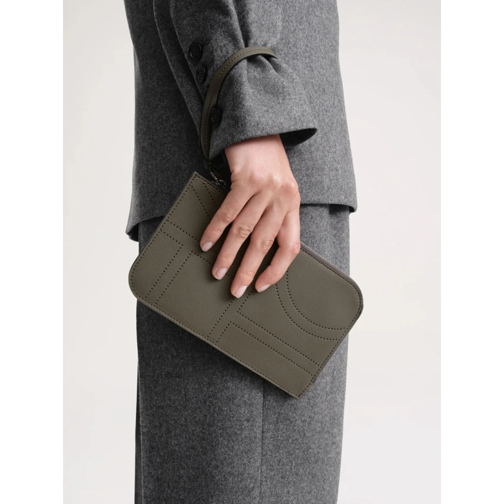 TotêMe Monogram Leren Pols Pouch Brown Dames