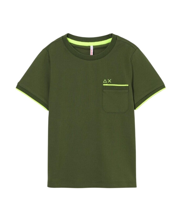 t-shirt-a-imprime-graphique