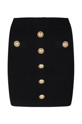 mini-jupe-noire-tricotee-avec-details-de-boutons