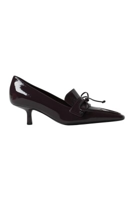 black-patent-kitten-heel-pumps
