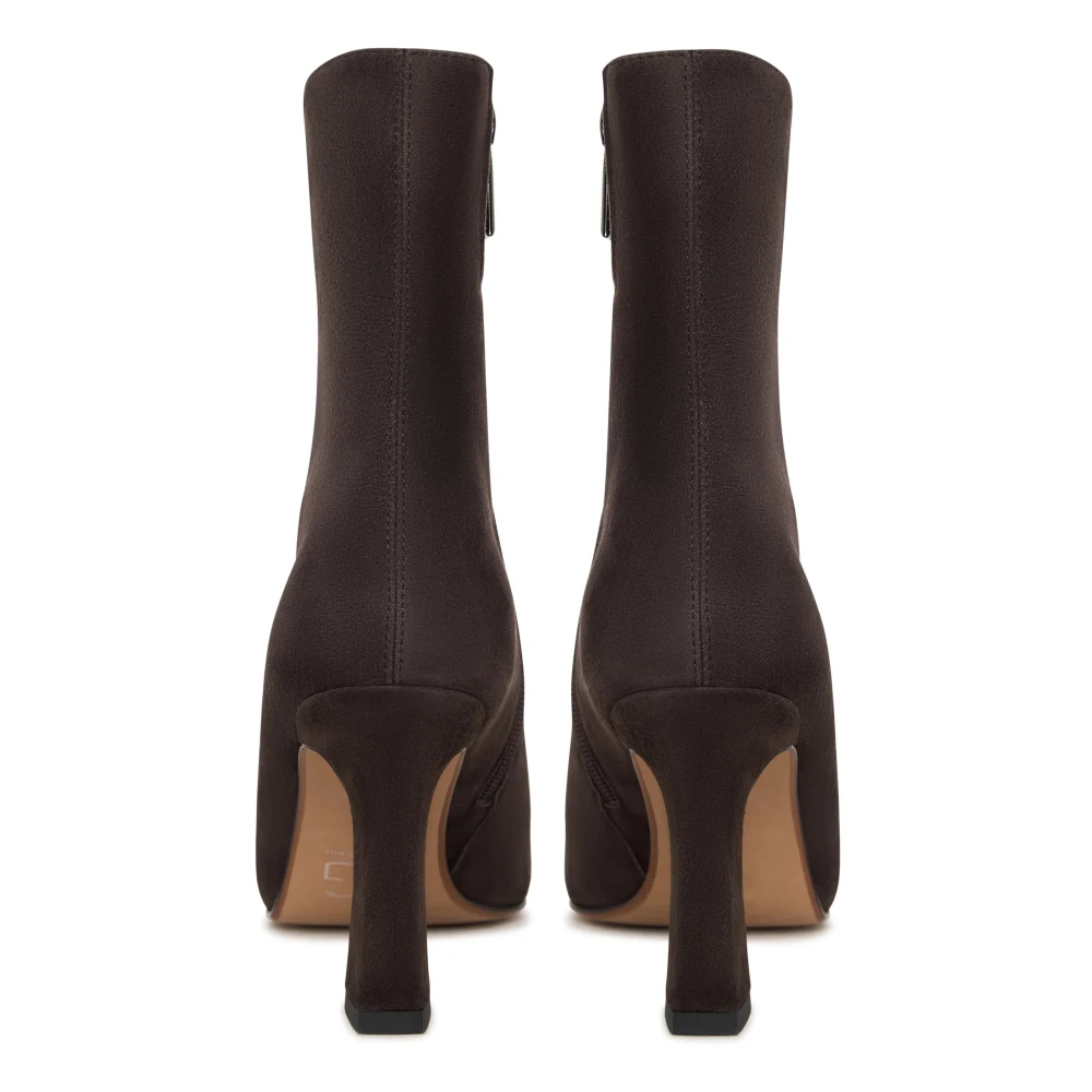 Cesare Gaspari Sculpted Sleek-Heel Ankle Boot