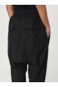 pantalon-noir-a-cordon-taille-decontractee